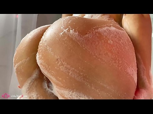 ❤️ Brunette Masturbates Pussy tare da Vibrator zuwa Tsananin inzali a cikin Shawa Labaran batsa ❌️